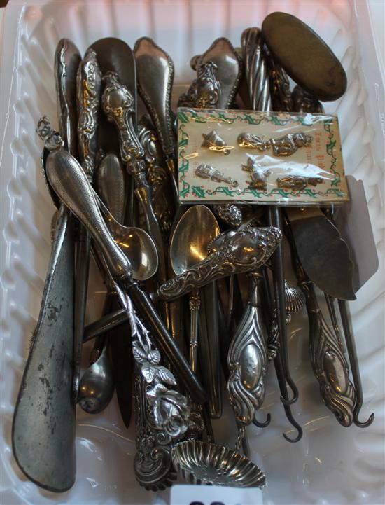 Quantity small silver, silver-mounted & plated items, inc 12 buttonhooks caddy  & other spoons, sugar tongs, butter knives etc